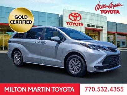 Certified 2025 Toyota Sienna XLE