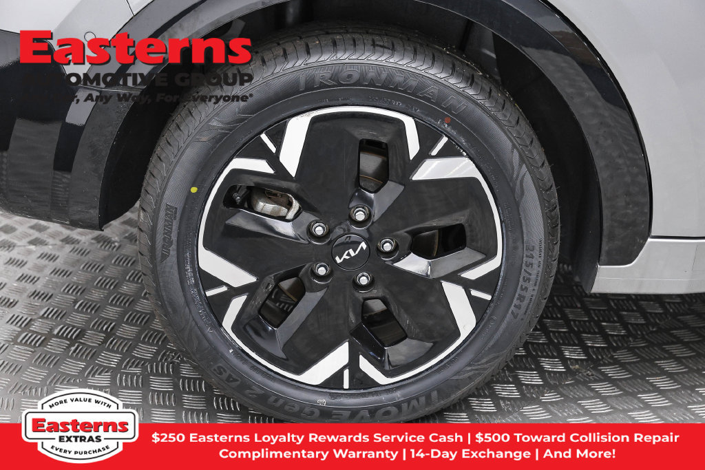 Used 2023 Kia Niro Wave w/ Wave Preserve Package FWD image 33