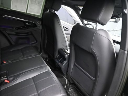 Used 2023 Land Rover Range Rover Evoque R-Dynamic S image 48