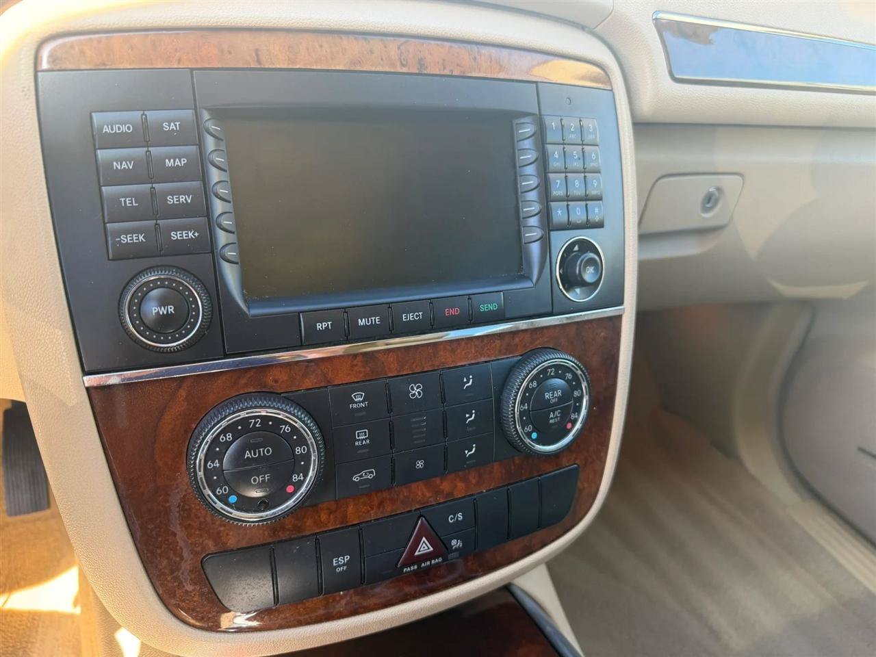 Used 2007 Mercedes-Benz R 320 CDI 4MATIC image 44
