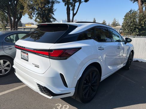 Used 2024 Lexus RX 500h F Sport image 3
