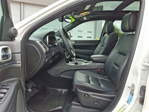 Used 2021 Jeep Grand Cherokee Limited w/ Sun & Sound Group image 13