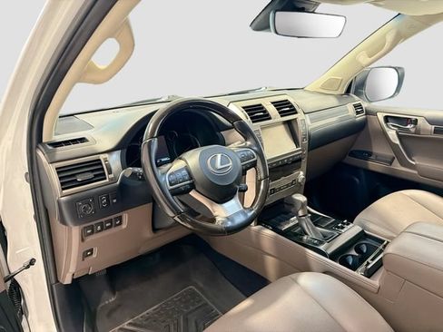 Used 2021 Lexus GX 460 Premium w/ Premium Package AWD/4WD image 9