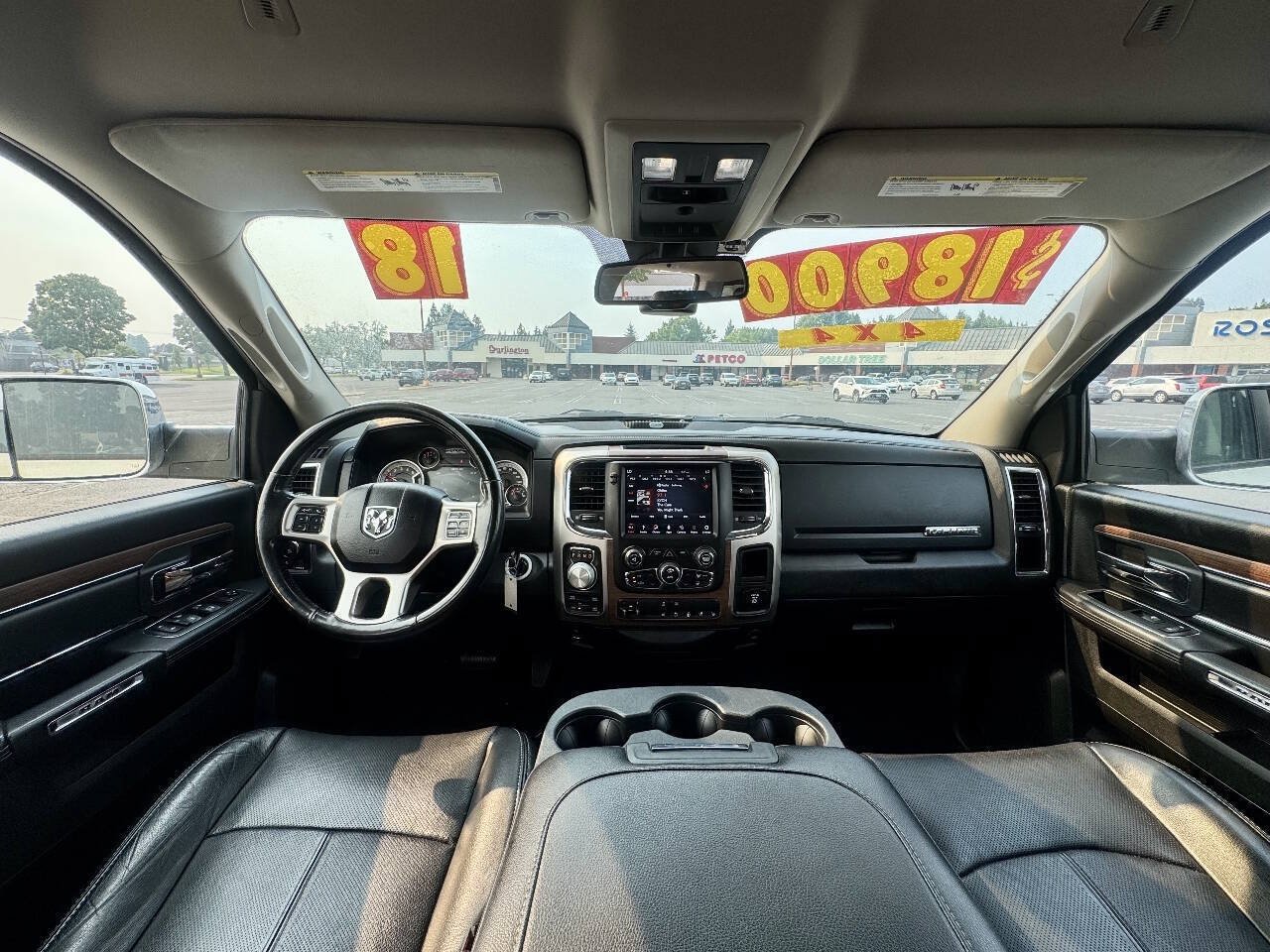 Used 2018 RAM 1500 Laramie AWD/4WD image 11
