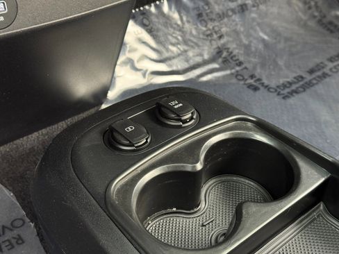 Used 2022 Kia EV6 Wind image 33