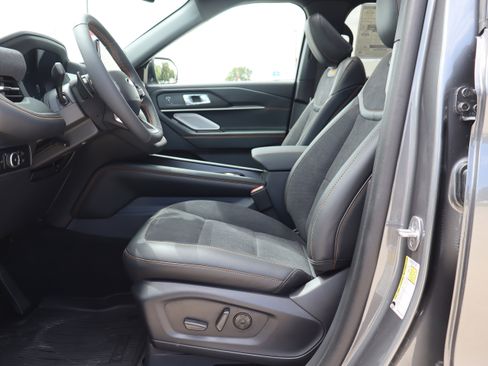 New 2026 Ford Explorer Tremor w/ Tremor Ultimate Package AWD/4WD image 9