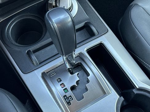 Certified 2024 Toyota 4Runner SR5 Premium image 22