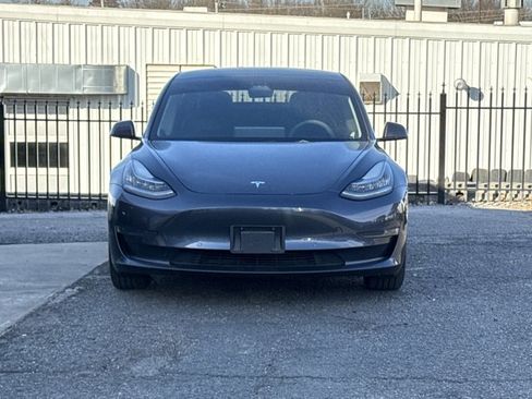 Used 2021 Tesla Model 3 Standard Range Plus image 2