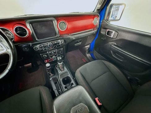 Used 2021 Jeep Wrangler Unlimited Rubicon AWD/4WD image 11