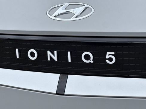 Used 2024 Hyundai Ioniq 5 SEL RWD image 34