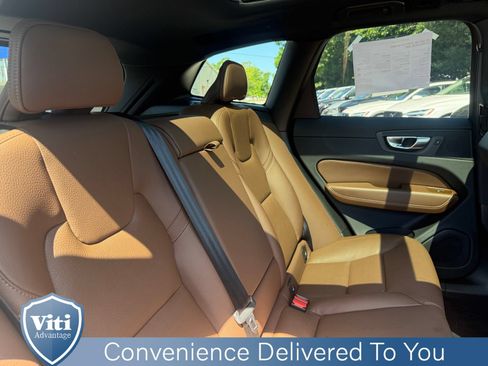 Used 2025 Volvo XC60 T8 Plus w/ Climate Package AWD/4WD image 25