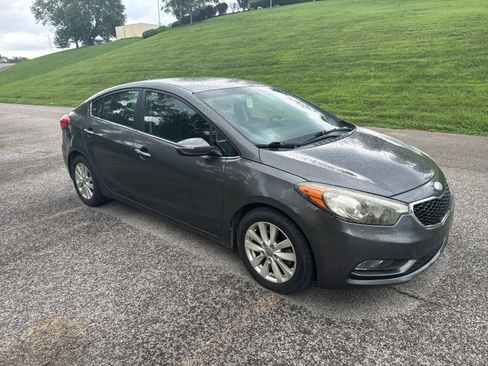 Used 2014 Kia Forte EX FWD image 4