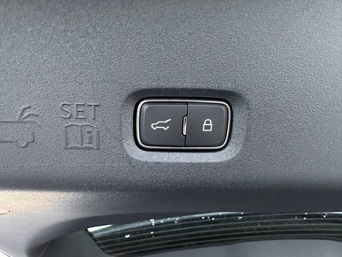 New 2025 Lincoln Navigator Reserve AWD/4WD image 23