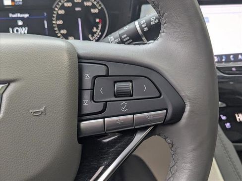 Used 2023 Cadillac XT6 Premium Luxury image 17