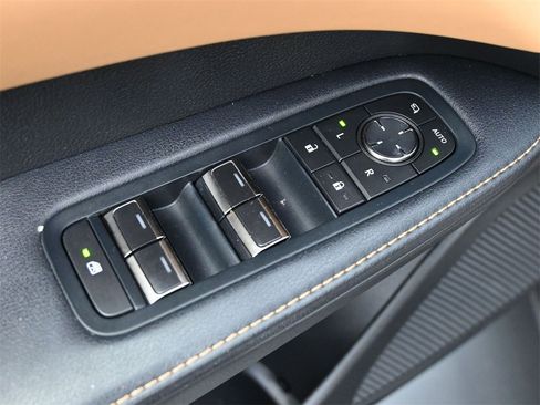 Used 2023 Lexus RX 350 Premium image 4