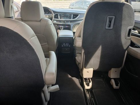 Used 2019 Buick Enclave Essence FWD image 6