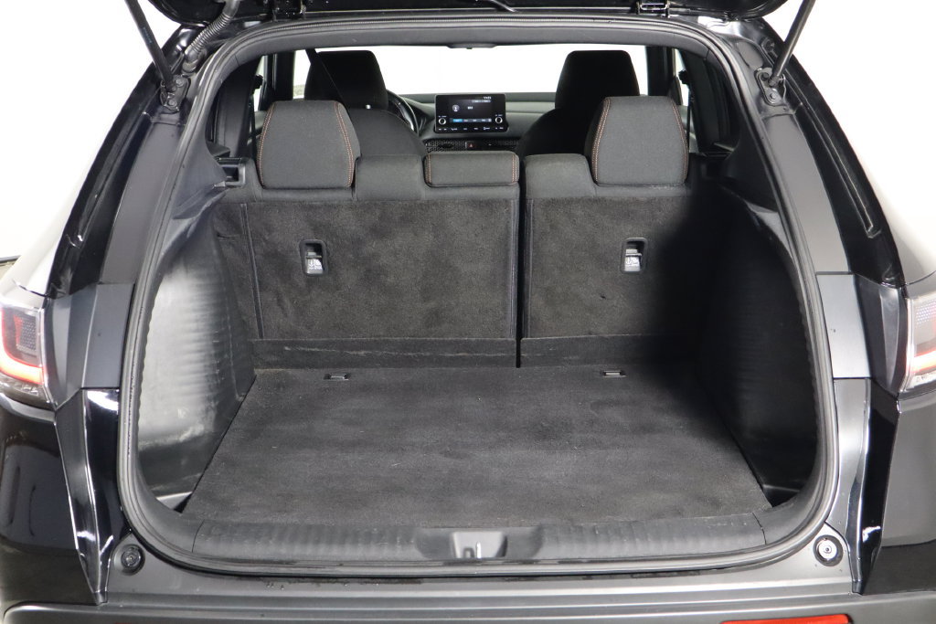 Used 2025 Honda HR-V Sport image 16