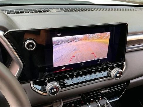 Used 2024 GMC Canyon Elevation w/ Convenience Package image 11