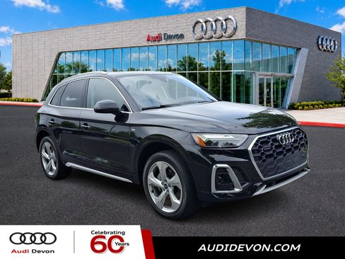 Used 2024 Audi Q5 2.0T Premium Plus w/ Premium Plus Package AWD/4WD image 1