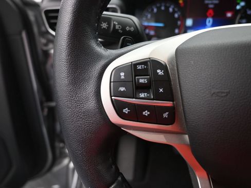 Used 2021 Ford Explorer Limited w/ Equipment Group 301A RWD image 7