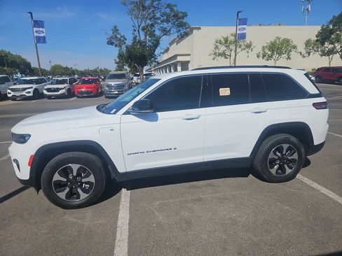 Used 2023 Jeep Grand Cherokee 4WD 4xe image 4