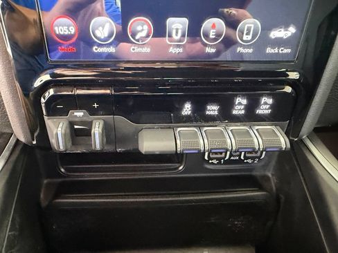 Used 2021 RAM 1500 Big Horn RWD image 48