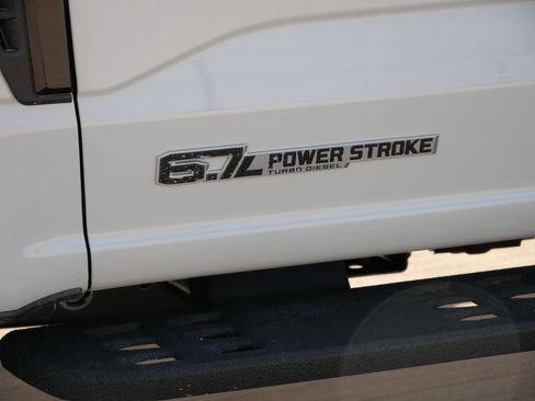 New 2026 Ford F250 Platinum w/ Tremor Off-Road Package image 13