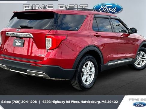 Used 2022 Ford Explorer XLT w/ Equipment Group 202A image 11