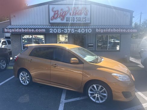 Used 2009 Toyota Matrix XRS image 1