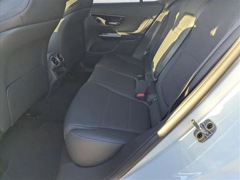 Used 2026 Mercedes-Benz GLC 300 image 13
