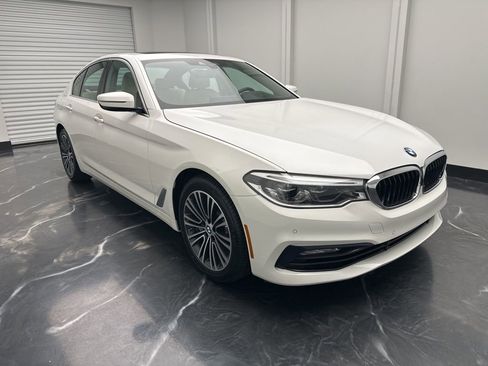 Used 2018 BMW 530i xDrive 530i xDrive image 2