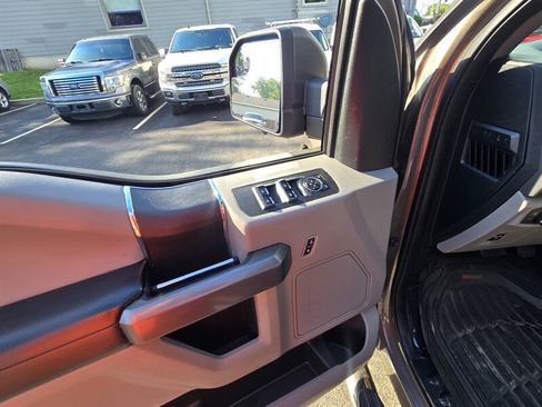 Used 2018 Ford F150 XLT AWD/4WD image 12