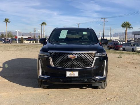 Certified 2023 Cadillac Escalade Premium Luxury image 2