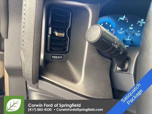 New 2025 Ford Bronco Badlands image 18