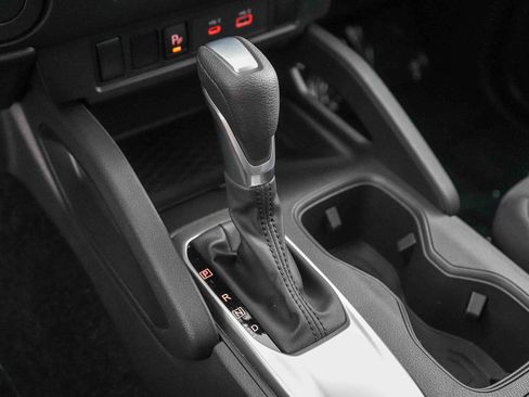 Certified 2025 Nissan Frontier S image 19