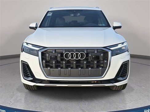Used 2025 Audi Q7 2.0T Premium image 3
