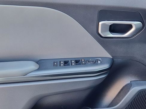 New 2026 Kia K4 LXS image 16