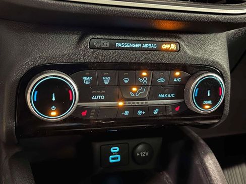 Used 2022 Ford Escape SEL w/ Technology Package AWD/4WD image 32