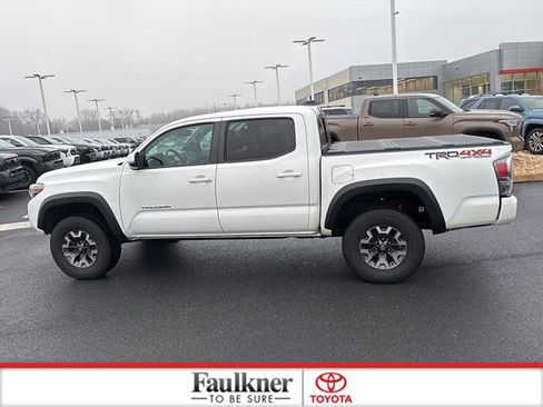 Certified 2020 Toyota Tacoma TRD Off-Road w/ TRD Premium Off Road Package image 15