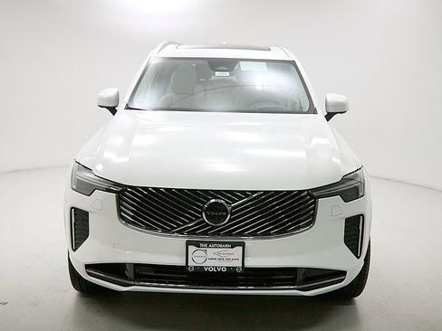 New 2026 Volvo XC90 T8 Ultra w/ Protection Package image 5