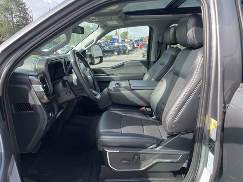 Used 2024 Ford F350 Lariat w/ Camper Package image 10