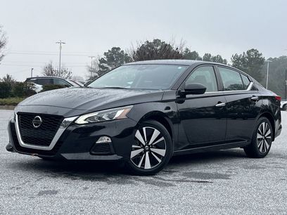 Used 2022 Nissan Altima 2.5 SV