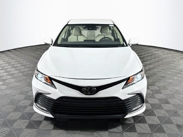 Used 2023 Toyota Camry LE FWD image 2