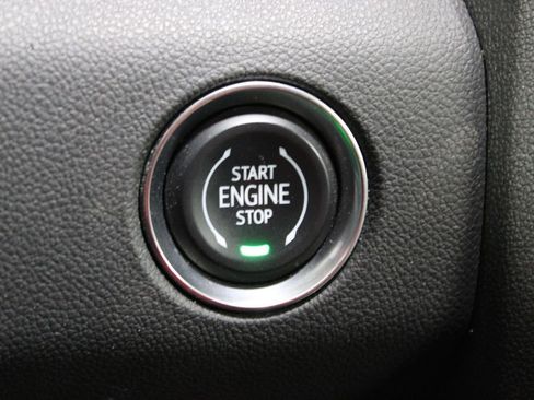 Used 2024 GMC Acadia Elevation image 31