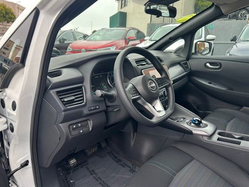 Used 2025 Nissan Leaf S FWD image 13
