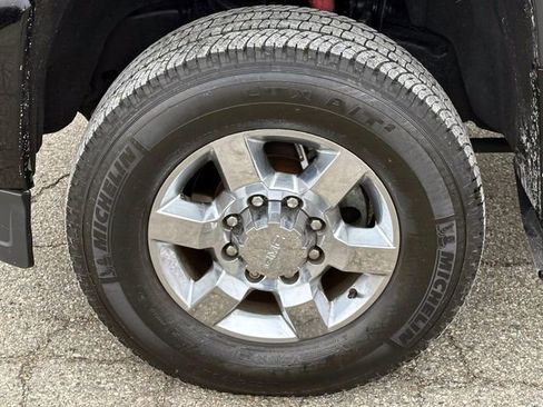 Used 2015 GMC Sierra 2500 SLT w/ All-Terrain HD Package image 10