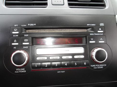 Used 2008 Suzuki SX4 Hatchback FWD image 12