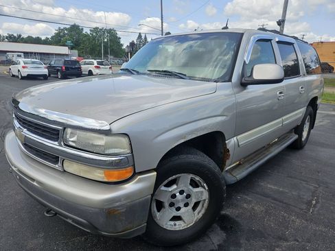 Used 2005 Chevrolet Suburban LT w/ Preferred Equipment Group AWD/4WD image 1