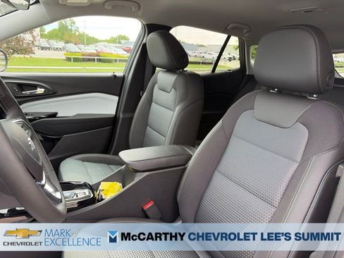 New 2026 Chevrolet Trax LT w/ Driver Confidence Package FWD image 45