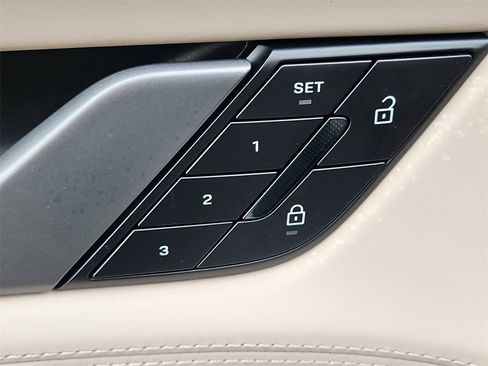 Certified 2025 Porsche Taycan image 23